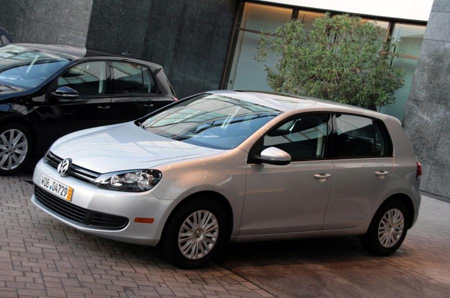  Volkswagen Golf 2010 года  (фото 15 из 36)